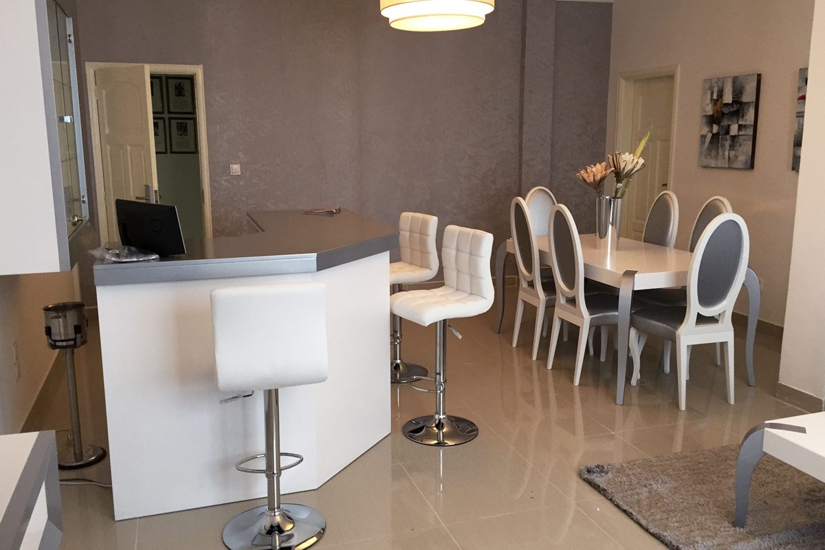 STYLOHOME-MUEBLES-GUINEA-ECUATORIAL-PLATEADA2